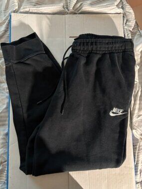 Women Black Nike Sweatpants, M